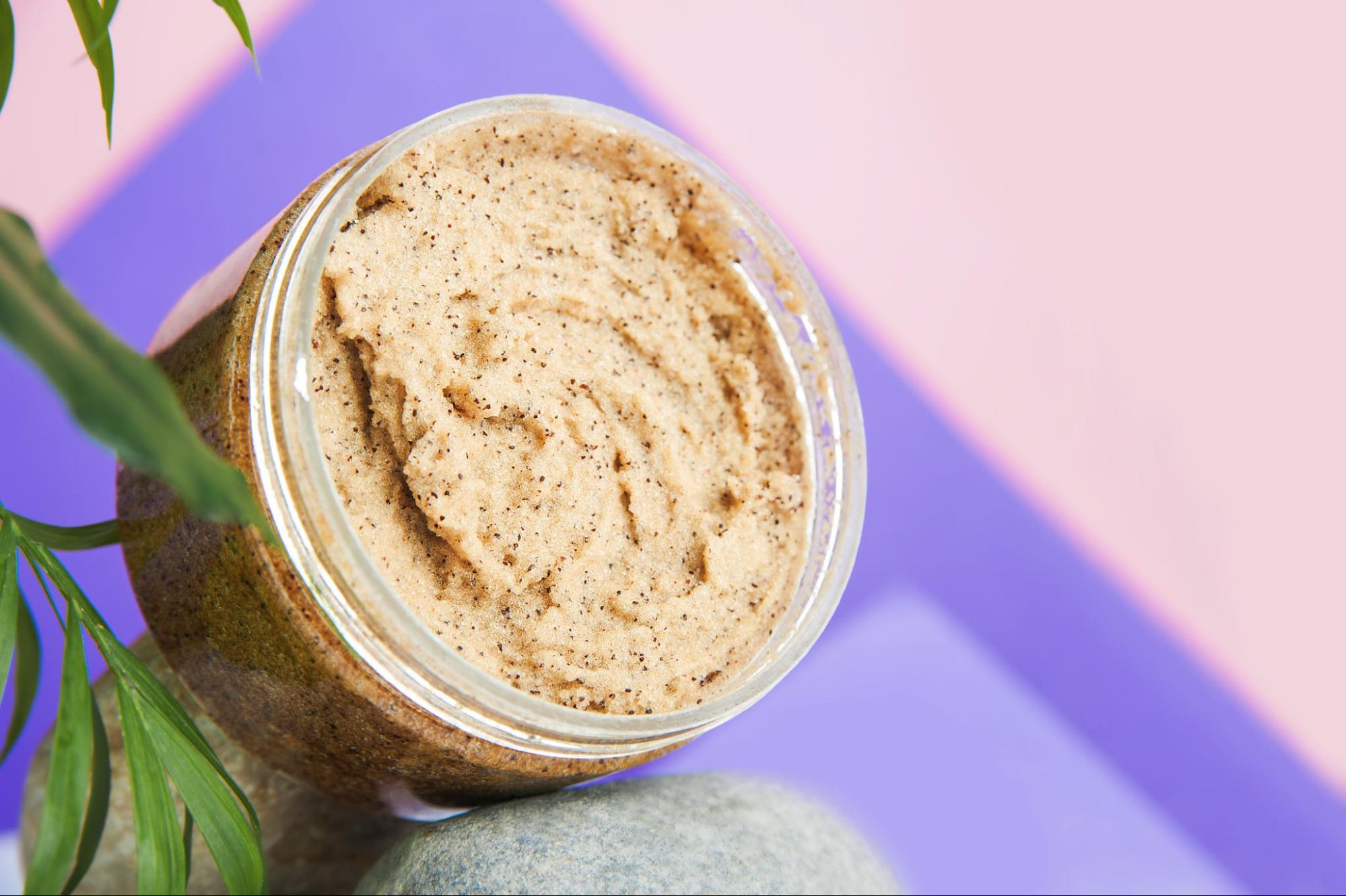 AHA / BHA ห้ามใช้กับผลิตภัณฑ์ Scrub ผิว